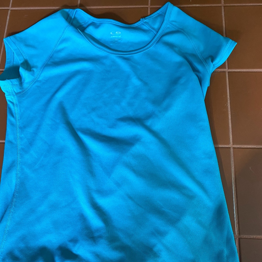 blue workout short sleeve